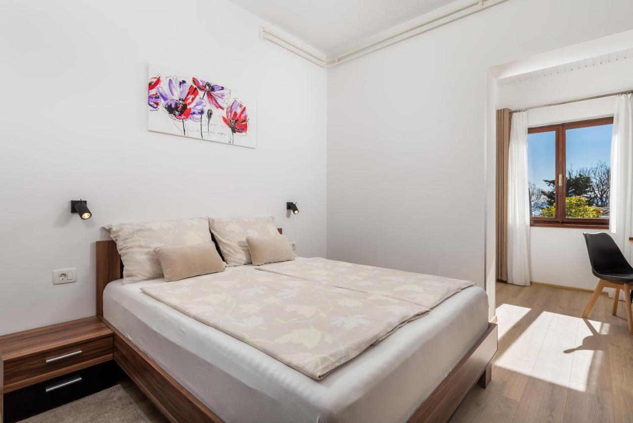 Guest House Deskovic Mošćenička Draga Pokoj fotografie