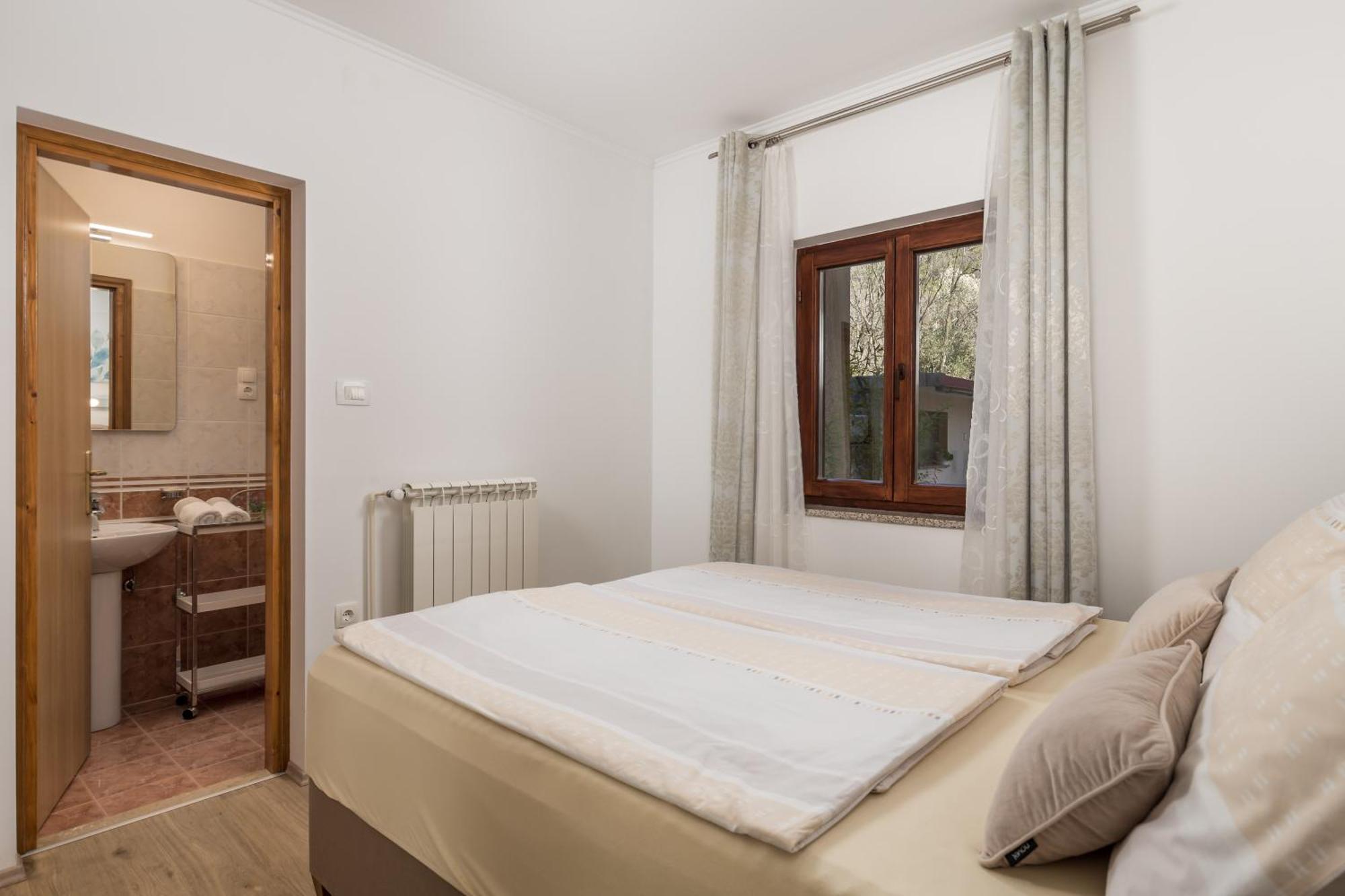 Guest House Deskovic Mošćenička Draga Pokoj fotografie